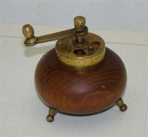 Перцемолка старинная (M406) купить в интернет-магазине Мосантик