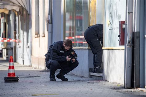 Uhap En Srbin Zbog Poku Aja Ubistva Biv E Devojke U Nema Koj Izbo Je U