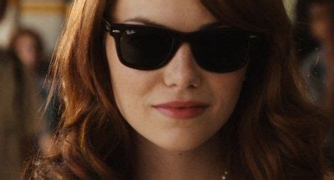 Emma Stone in Ray Ban Wayfarers! I want! | Ray ban original wayfarer ...