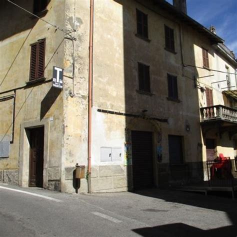 Tornano I Ladri Furto Al Bar Tabacchi Rubano Persino Le Ruote Dell