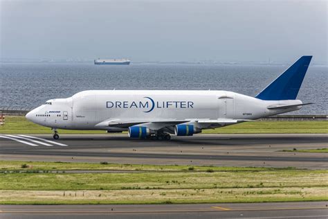 Boeing 747 400 Lcf Dreamlifter Price Specs Photo Gallery History