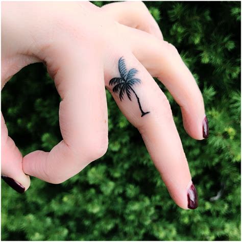 24+ Palm Tree Tattoo Finger - JoseKellylee