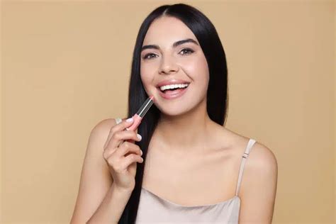 Miel nude le secret dun maquillage naturel et élégant