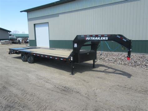 2024 PJ 25' Low-Pro 14k Gooseneck Trailer in Renville, MN | Trailer Trader