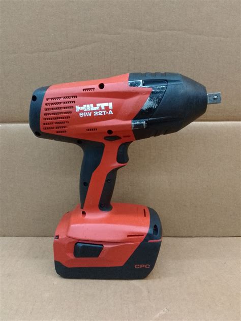 Hilti SIW 22T A Klucz Udarowy Akumulatorowy 1 2 450Nm 8 0Ah 2022 Lubin