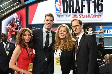 Jakob Poeltl Bio Age Height Net Worth Facts Nationality