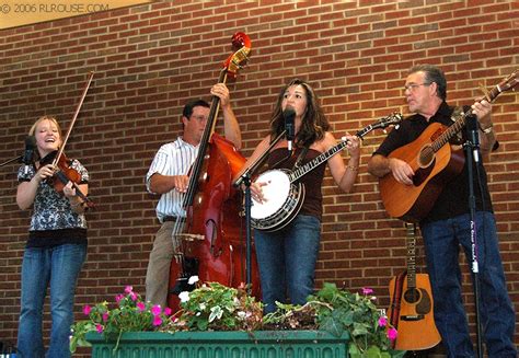 The Stevens Family Performing On State Street