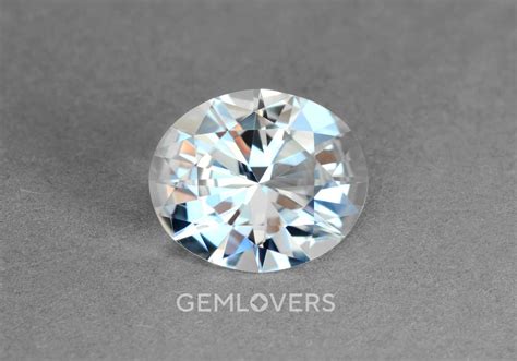 Камень фенакит 8.40 карат купить по доступной цене | Gem Lovers
