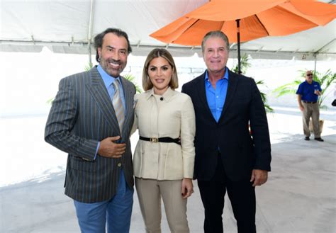 Masoud And Stephanie Shojaee Honor Mayor Carlos Hernández