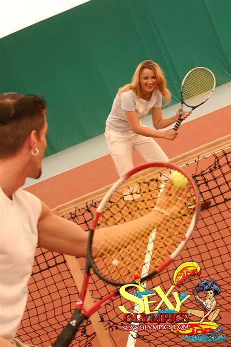 Sexy Olympics Blonde Sporting Girl Sucks And Fucks On Tennis Court