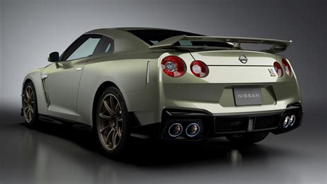 Nissan Gt R R Facelift Nismo V Hp Awd Dct