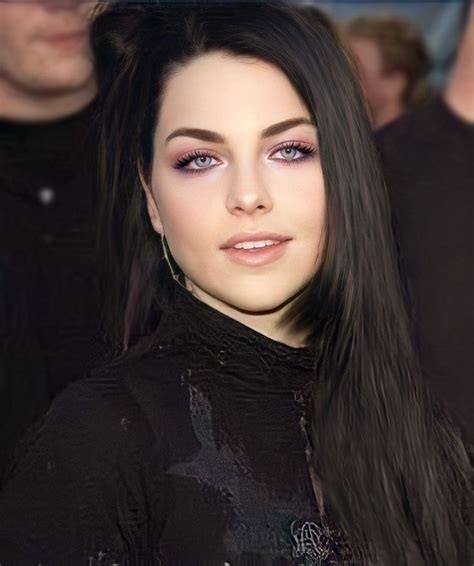 Amy Lee 🖤 Em 2024 Rockeiras Beleza De Mulher Gótica