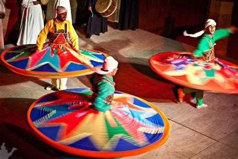 El Tannoura Show Egyptian Heritage Dance Troupe Cairo