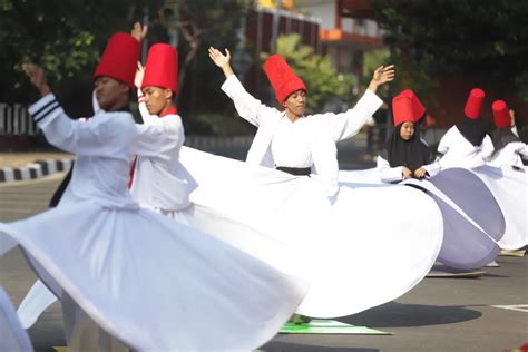 Tarian Sufi Hiasi Peringatan HSN 2023 Di Kabupaten Mojokerto Radar