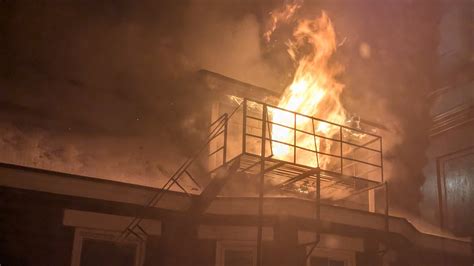 1 hospitalized, 11 displaced in East Price Hill fire