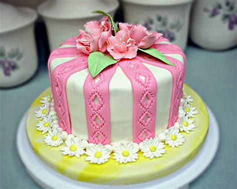 fantasy flower cake camnjeanacess flickr