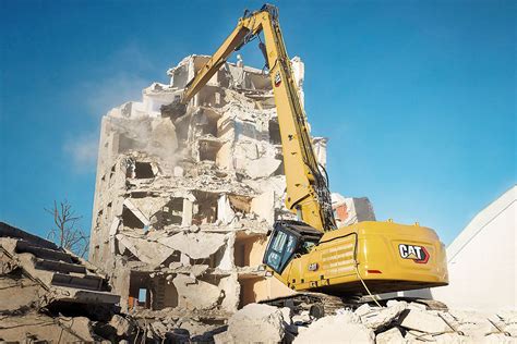 Cat® 352 UHD Ultra High Demolition Hydraulic Excavator - Butler Machinery