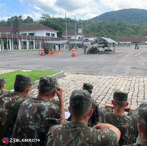 Militares Incorporados Em Recebem Instru O De Guarda Ao Quartel