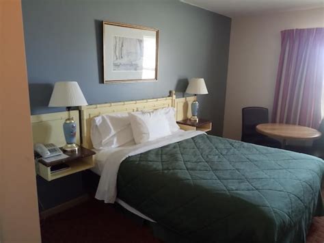 Port Colborne Hotels | Find and compare great deals on trivago