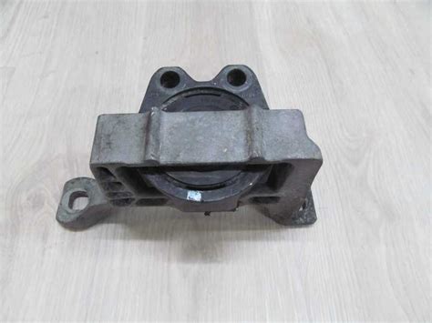 VOLVO C30 S40 V50 1 6 D 04 13 LAPA PODUSZKA SILNIKA 3M51 6F012 BG JBT