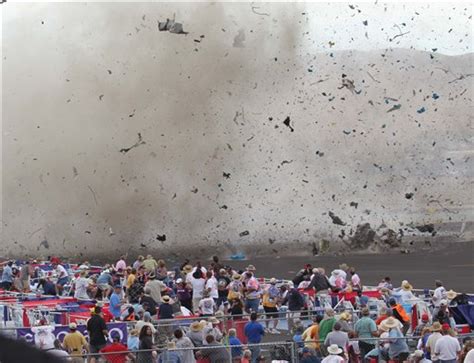 Watch Plane Crashes Into Crowd At Reno Air Races In Nevada Killing 3