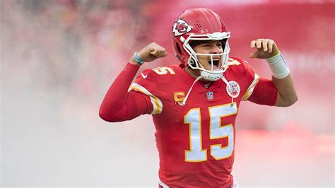 Chiefs’ Patrick Mahomes ‘transcending the game;’ Andy Reid the ...