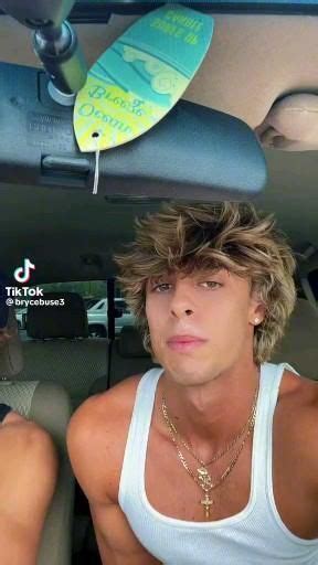 Pin by 𝗿𝘂𝘃 on tiktoks Video Cute blonde guys Blonde guys New dance video