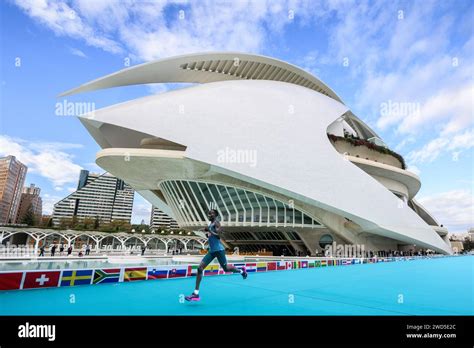 Marathon Valencia Hi Res Stock Photography And Images Alamy