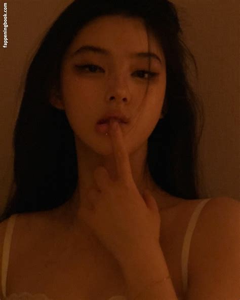 Iamazhai Qqchanana Nude OnlyFans Leaks The Fappening Photo