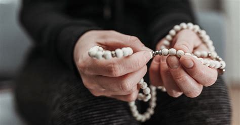 How To Use Mala Beads For Meditation