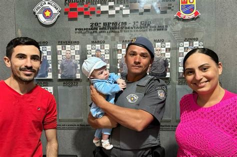 Fam Lia Reencontra Pm Que Ajudou A Salvar Beb Engasgado Em Barueri