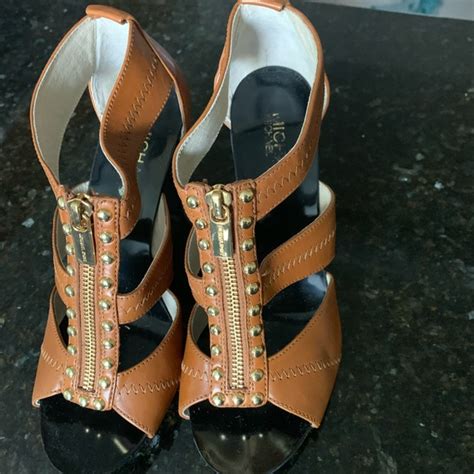 Michael Kors Shoes Micheal Kors High Heels Really Pretty Poshmark