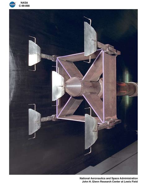 FIVE WEDGE CALIBRATION ARRAY IN THE 10X10 FOOT SUPERSONIC WIND TUNNEL