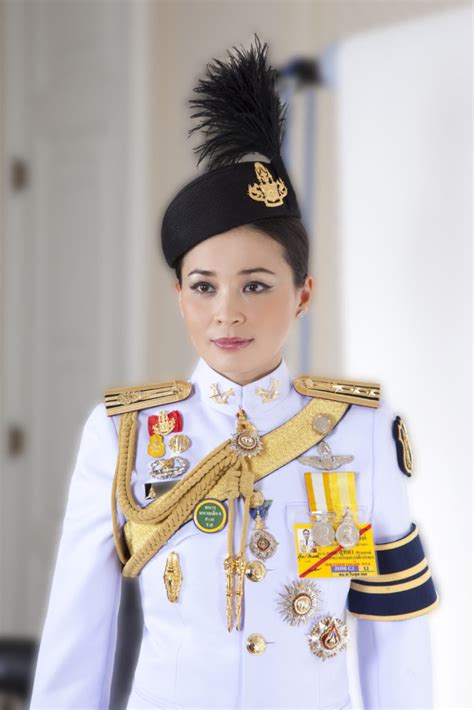 Who Is Queen Suthida Of Thailand Royal Central