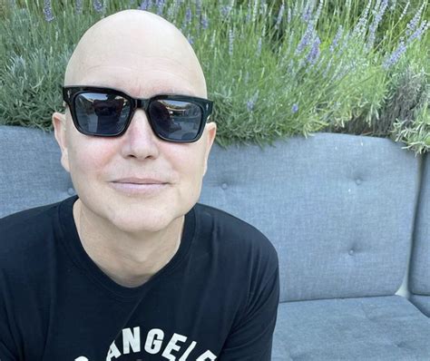 Blink Star Mark Hoppus Reveals Hes Cancer Free Goss Ie