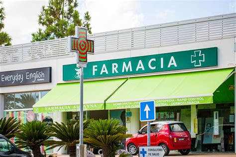 Proyecto Cruz De Farmacia LED Modelo Bolonia 110 En La Farmacia De La