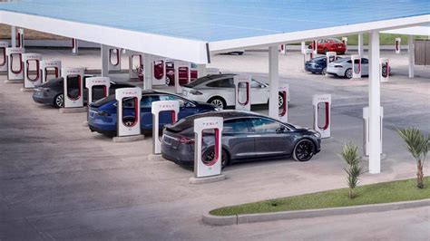 Tesla Rijders Laden Terug Gratis Aan Superchargers Business Am