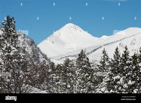 Les angles hi-res stock photography and images - Alamy