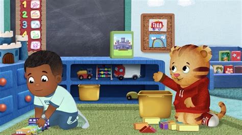 Daniel Tiger S Neighborhood Daniel S New Friend Max A New Friend At