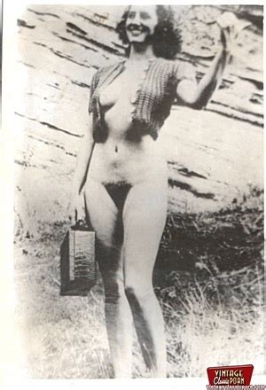 Hairy Real Vintage And Daring Horny Girls Pose Naked Ou Xxx Dessert