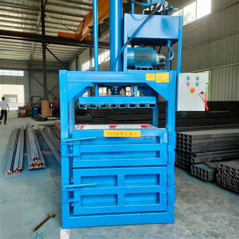 China Hydraulic Vertical Cardboard Plastic Press Waste Paper Baler