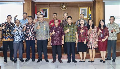 Nusabali Kpk Dan Pemkab Badung Gelar Rapat Program Koordinasi