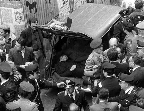 Aldo Moro Lo Scoop Ansa Delle Immagini Del Ritrovamento E Del Funerale