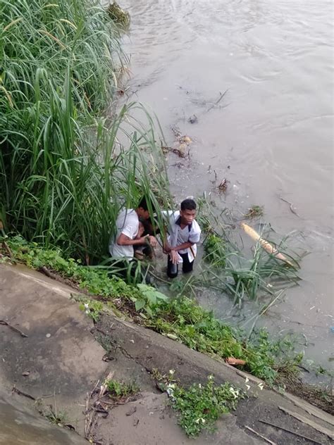 Dawalang Highschool Students Sinagip Ang Matandang Lalaking Nahulog Sa