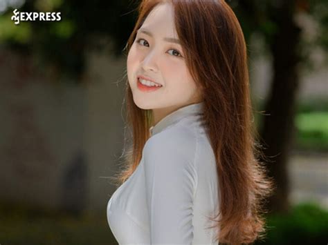 Lê Phương Anh là ai Hot girl nóng bỏng trong MV Níu Duyên 35Express