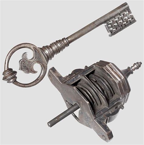 Старинные ключи (18 фото)