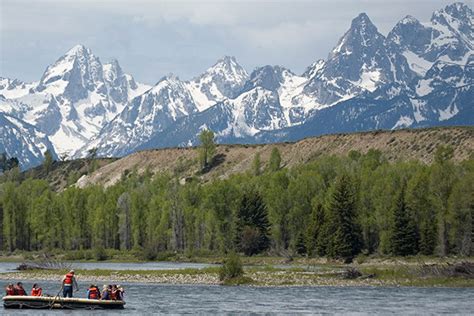 Book Jackson Lake Lodge Cottage, Jackson Hole, Wyoming - All Cabins