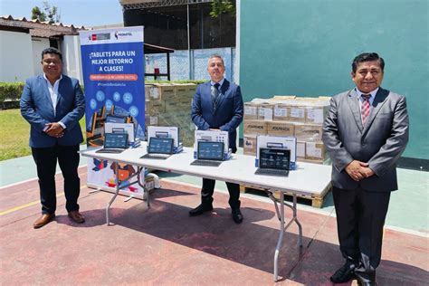 Per Pronatel Entrega Lote De Tabletas Para Escolares De Zonas