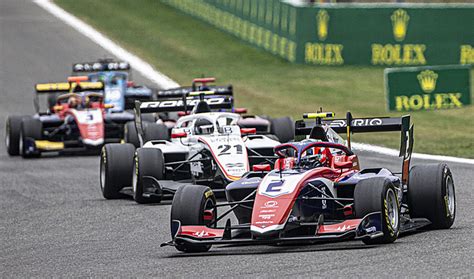 Staněk dojel ve sprintu formule 2 v Silverstonu šestnáctý iDNES cz