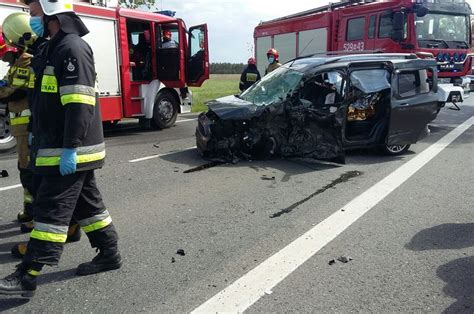 Wypadek w Dalni Zderzenie ciężarówki z vanem foto Codziennik